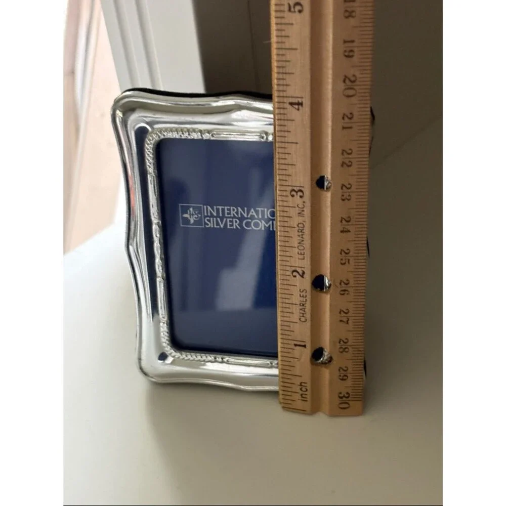International Silver Small Picture Frame 3 x 2 Photo perfect for school picture